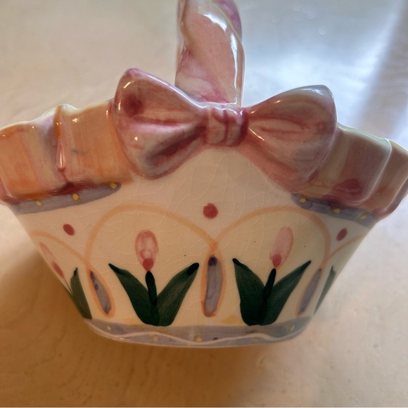 Decorative Ceramic Basket w/flowers violet/pink/green w/tag Ashley Collection - Picture 10 of 10